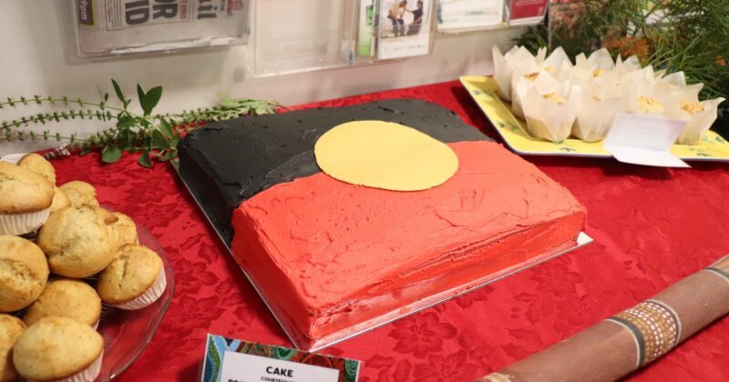 Aboriginal theme cake